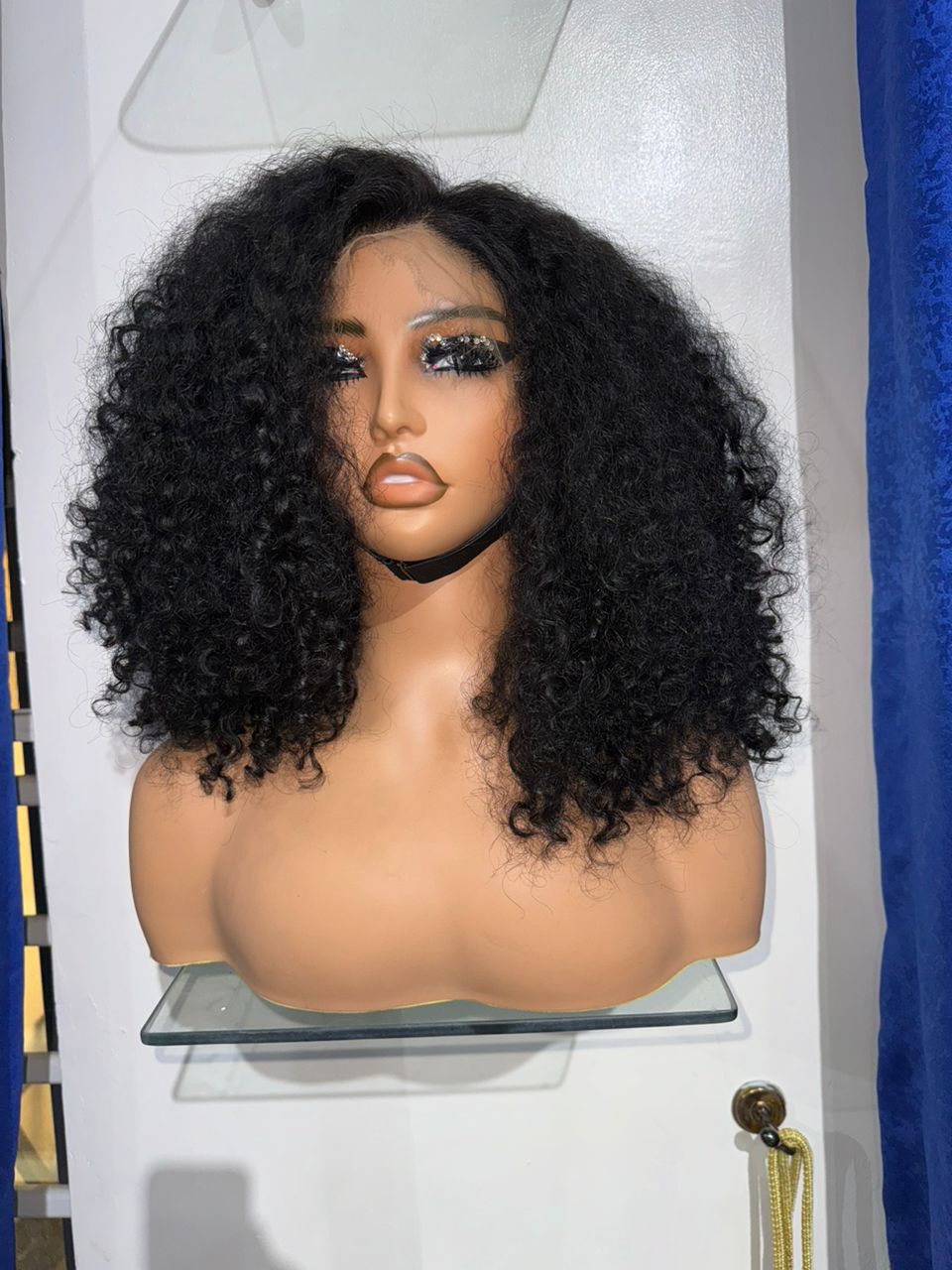 Curly wig